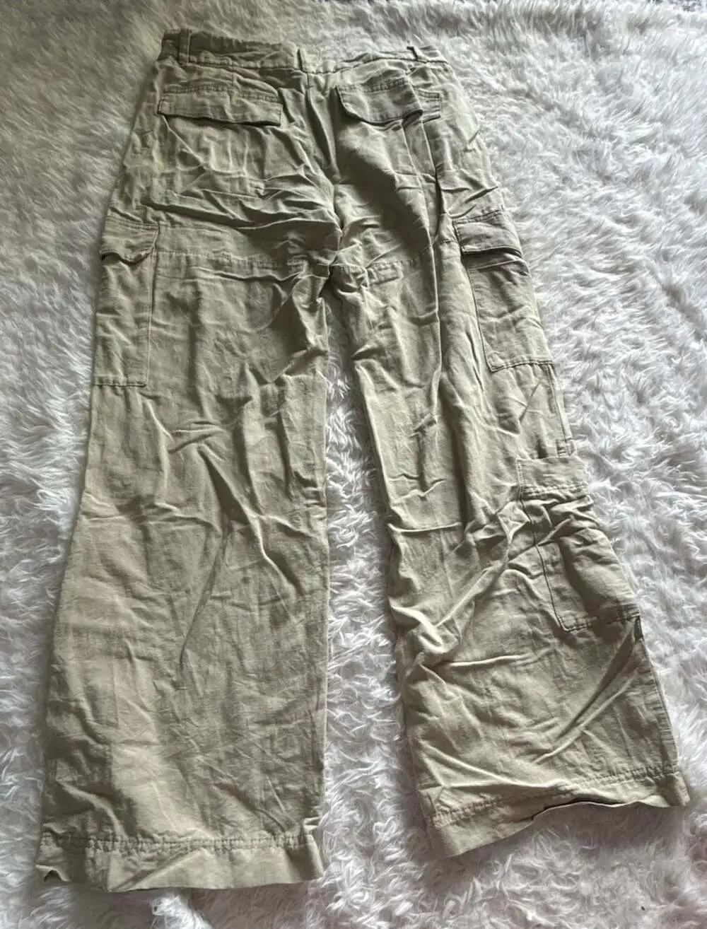 H&M Women's Light Olive Cargo Wide-Leg Pants‎ Size 8